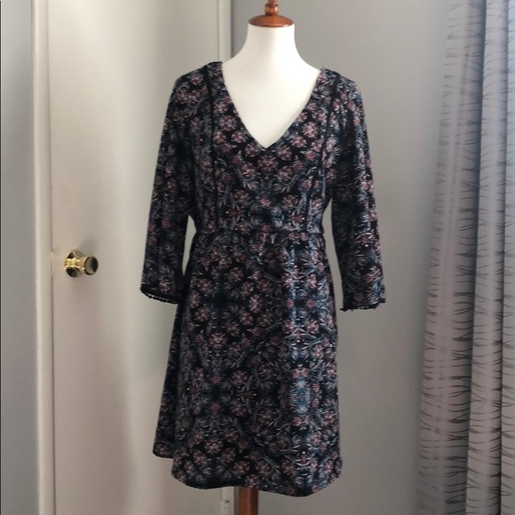 Dresses & Skirts - Lily Rose Floral Flowy 3/4th Sleeve Dress